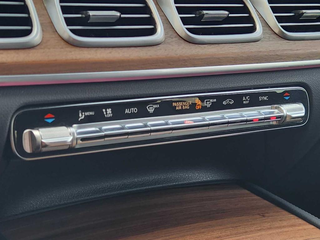 Mercedes-Benz GLE view 16