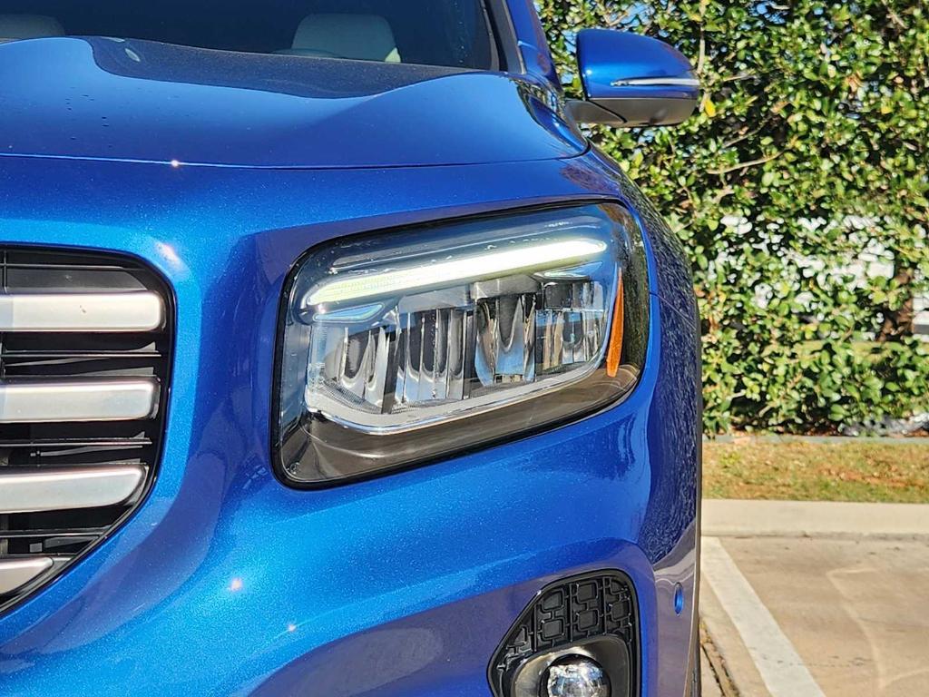 used 2025 Mercedes-Benz GLB 250 car, priced at $39,690