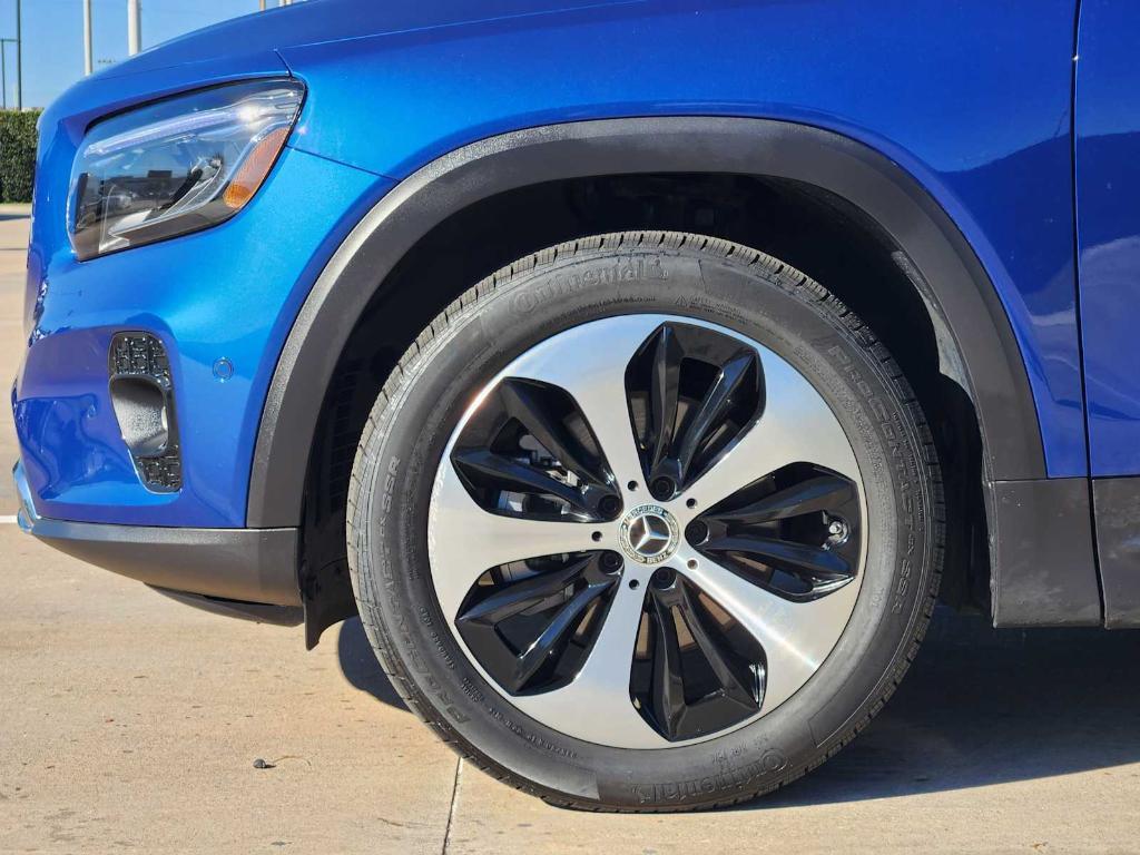used 2025 Mercedes-Benz GLB 250 car, priced at $39,690