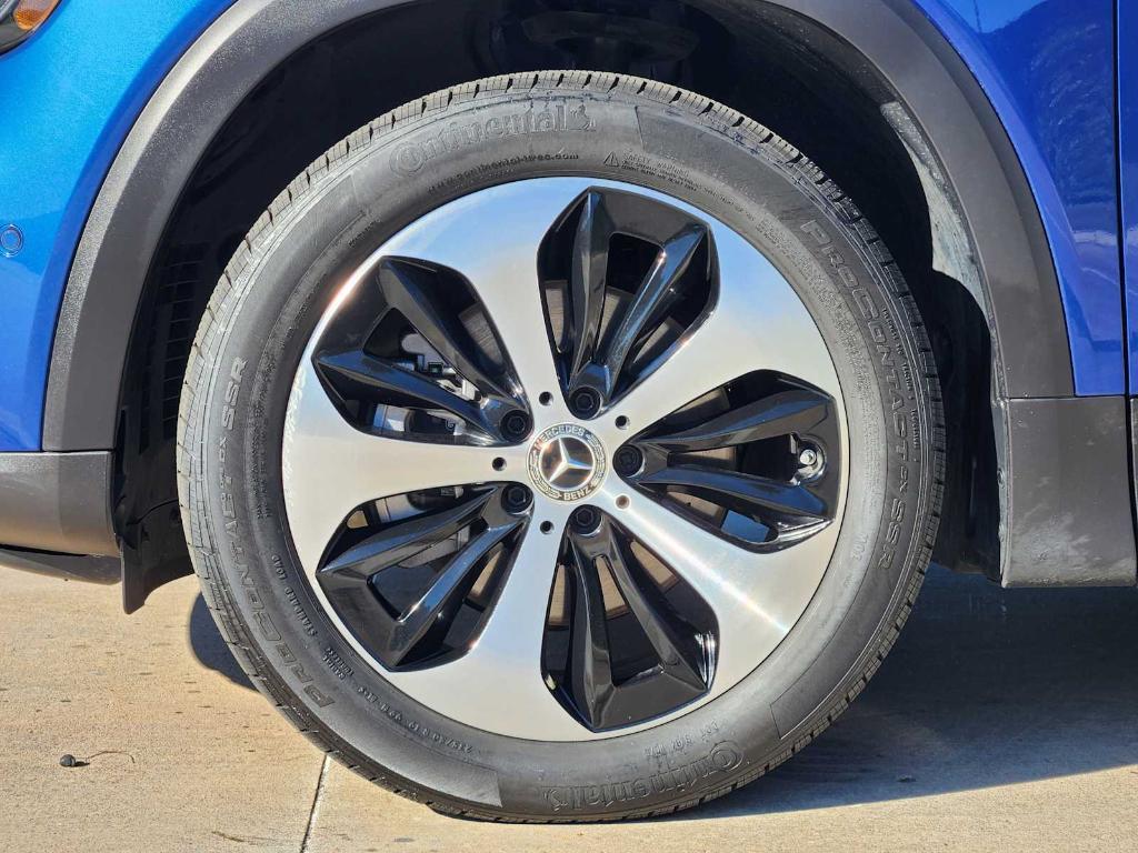 used 2025 Mercedes-Benz GLB 250 car, priced at $39,690