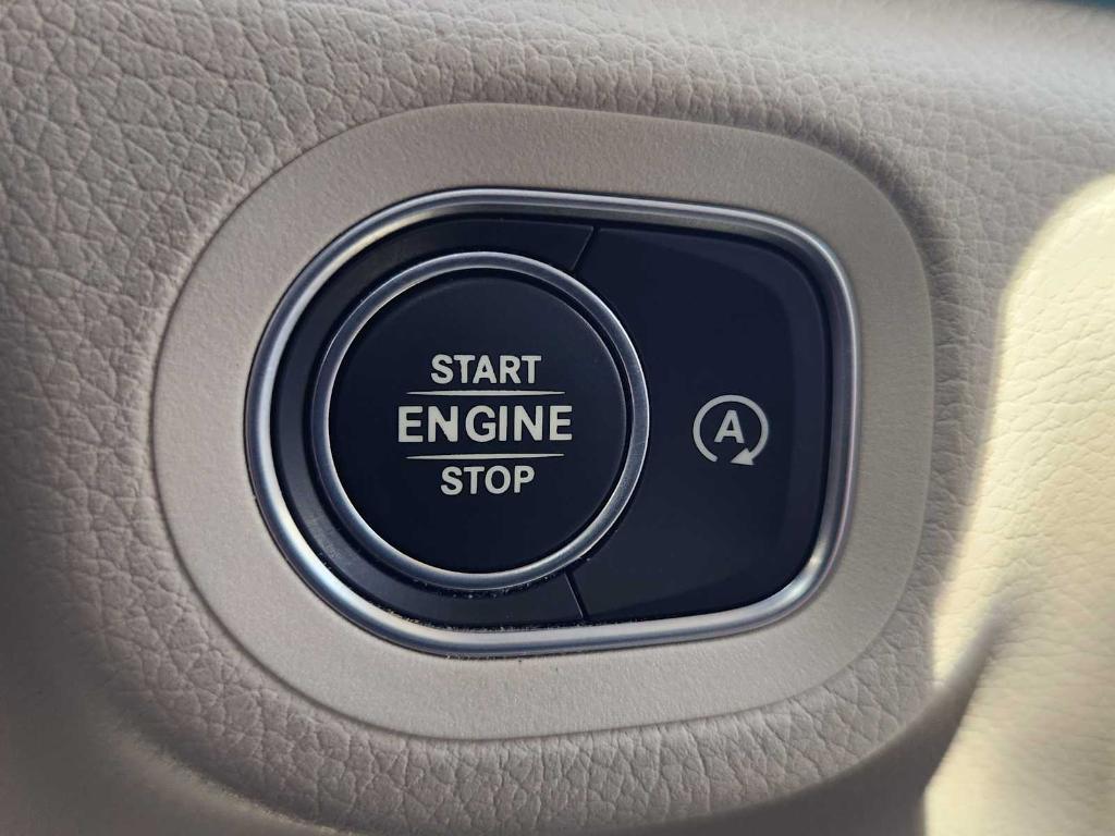 used 2022 Mercedes-Benz GLE 350 car, priced at $41,990