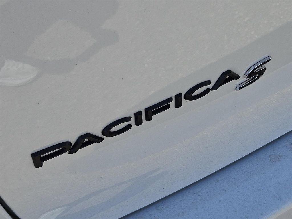 new 2025 Chrysler Pacifica car, priced at $48,899