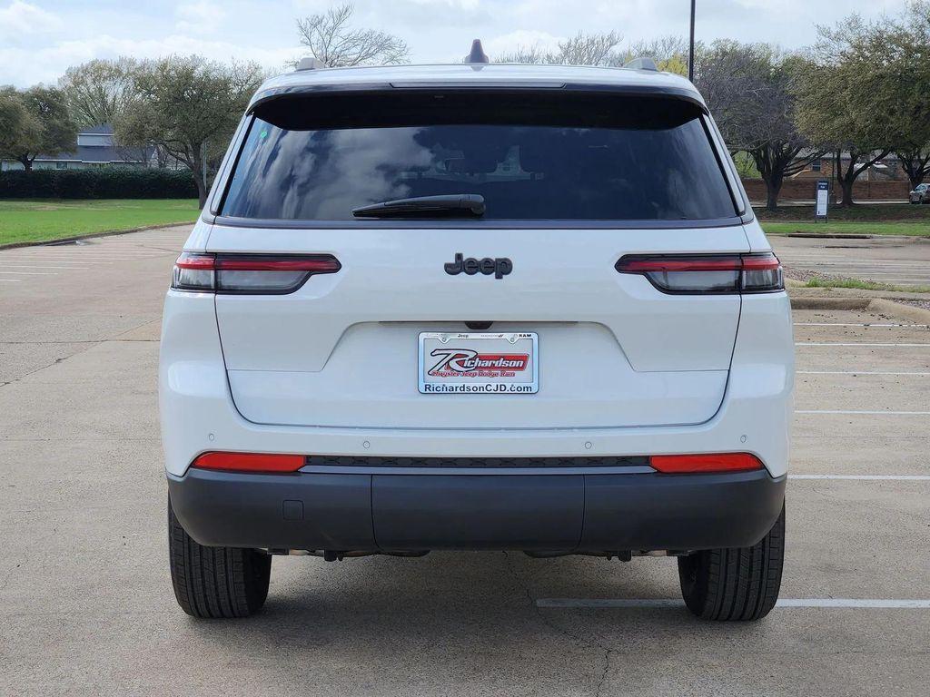 new 2026 Jeep Grand Cherokee L car, priced at $40,571