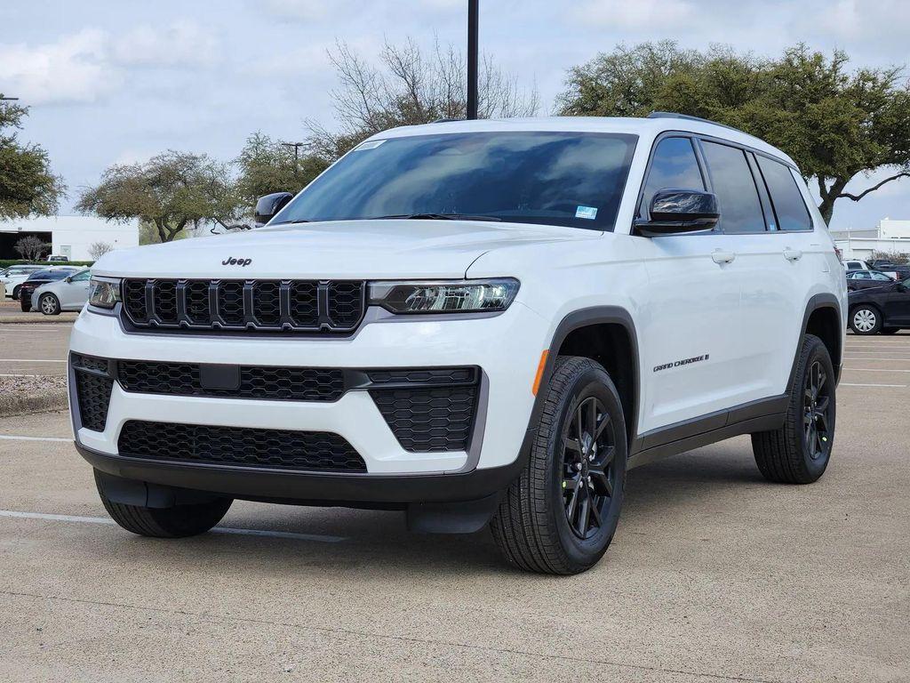 new 2026 Jeep Grand Cherokee L car, priced at $40,571