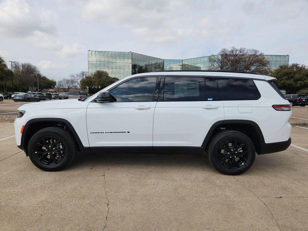 new 2026 Jeep Grand Cherokee L car, priced at $40,571