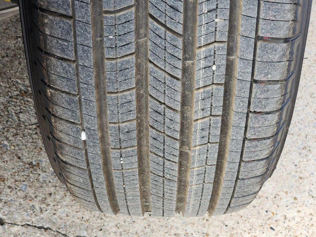 new 2026 Jeep Grand Cherokee L car, priced at $40,571