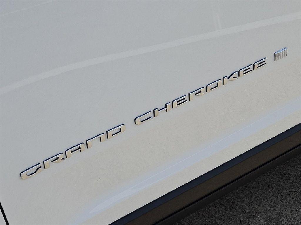 new 2025 Jeep Grand Cherokee L car, priced at $42,501