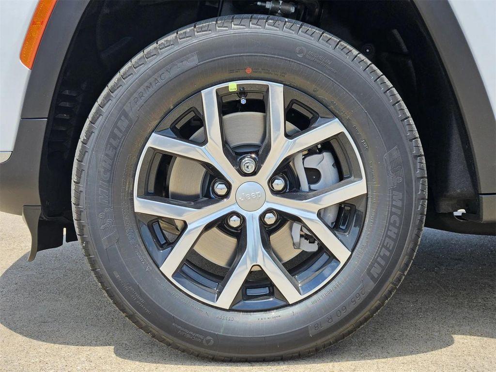 new 2025 Jeep Grand Cherokee L car, priced at $42,501