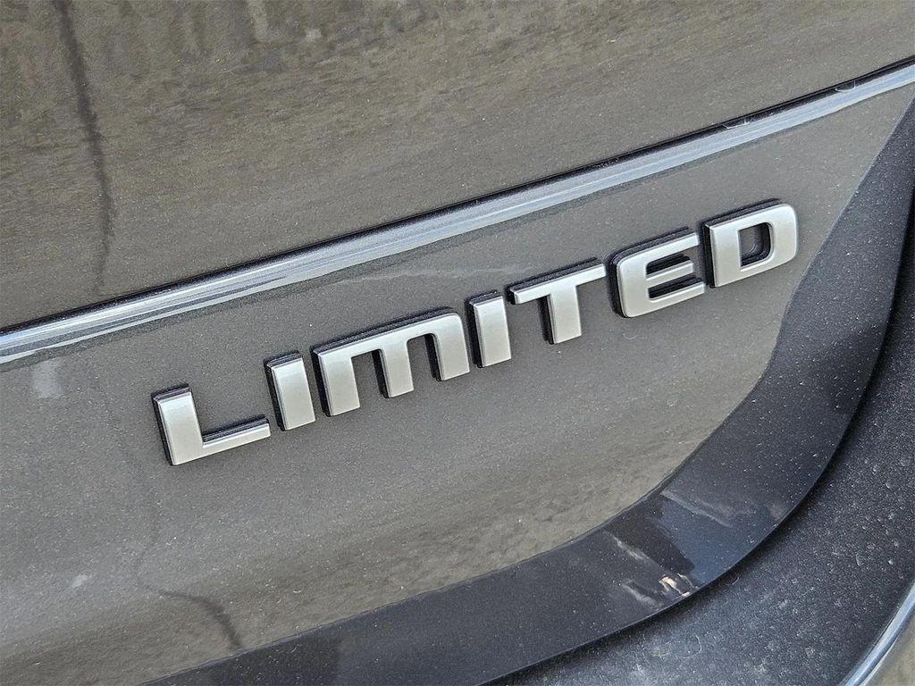 new 2025 Jeep Grand Cherokee L car, priced at $40,181