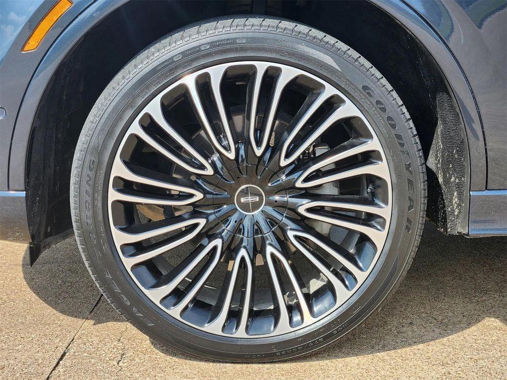 used 2020 Lincoln Aviator car, priced at $32,462