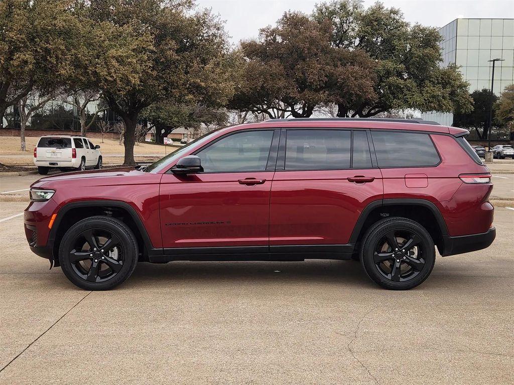 used 2024 Jeep Grand Cherokee L car, priced at $30,657