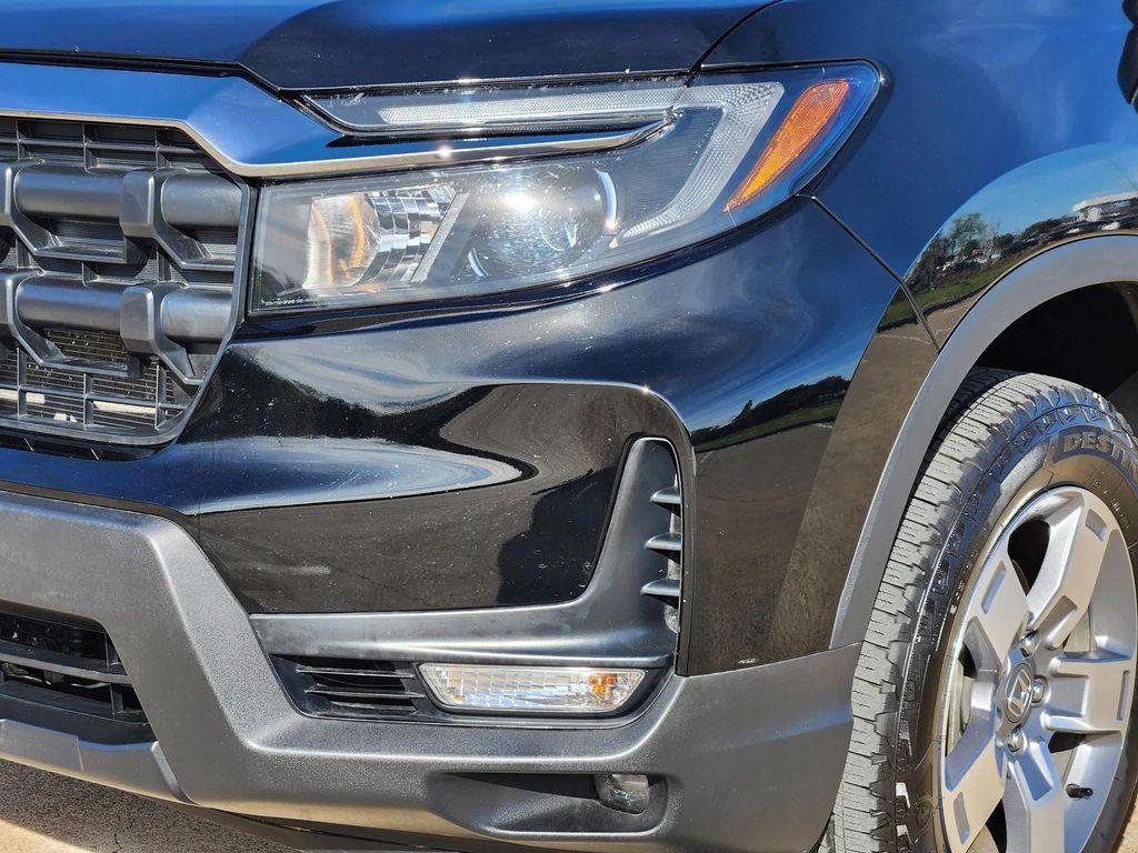 used 2025 Honda Ridgeline car, priced at $33,388
