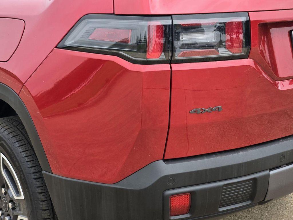 new 2026 Jeep Cherokee car, priced at $38,331