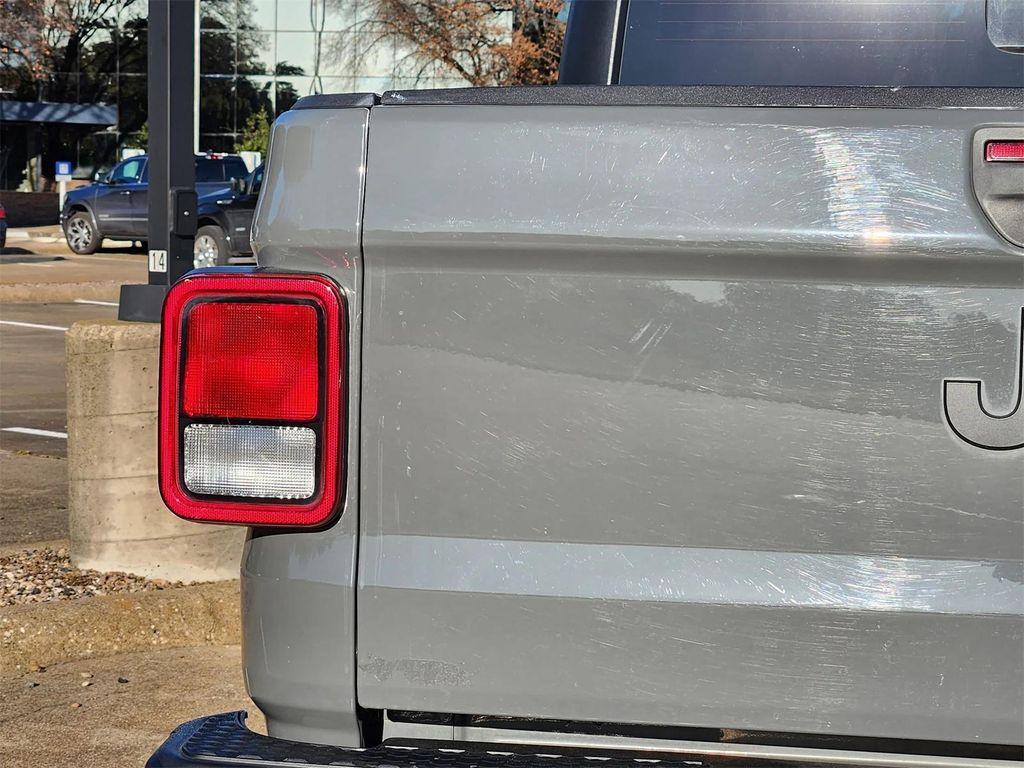 used 2021 Jeep Gladiator car, priced at $23,881