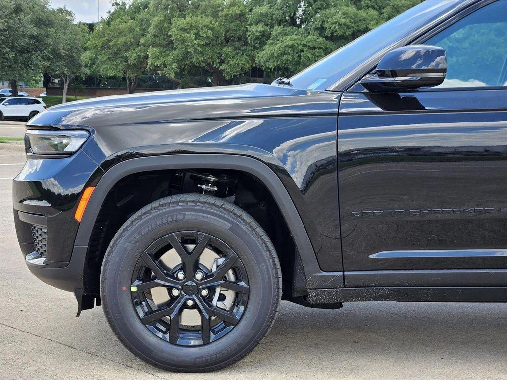 new 2025 Jeep Grand Cherokee L car, priced at $40,022