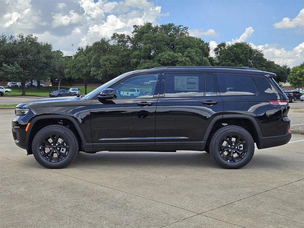 new 2025 Jeep Grand Cherokee L car, priced at $40,022