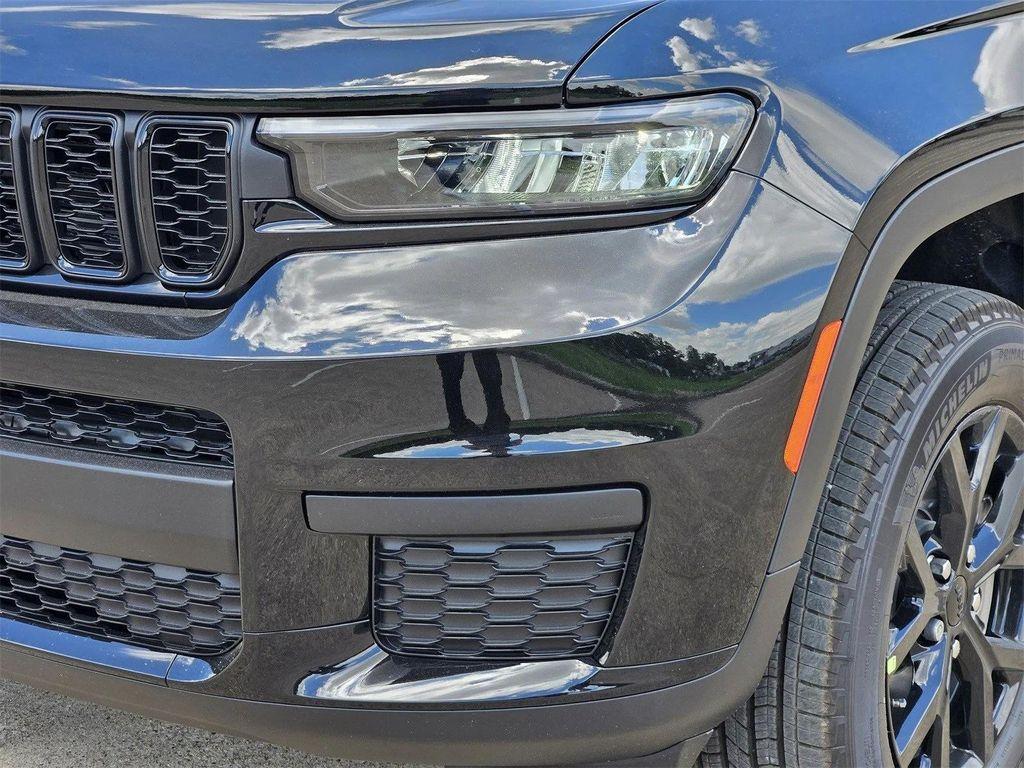 new 2025 Jeep Grand Cherokee L car, priced at $40,022