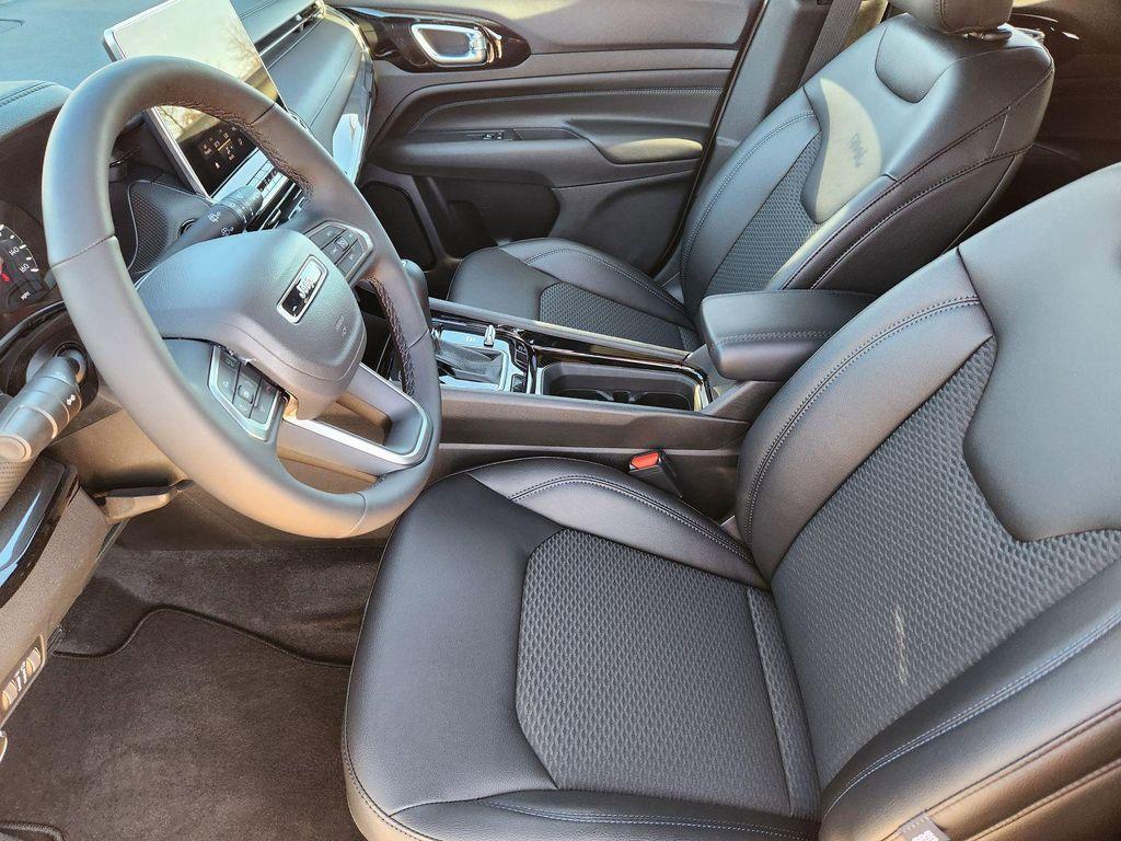 new 2026 Jeep Compass car, priced at $24,499