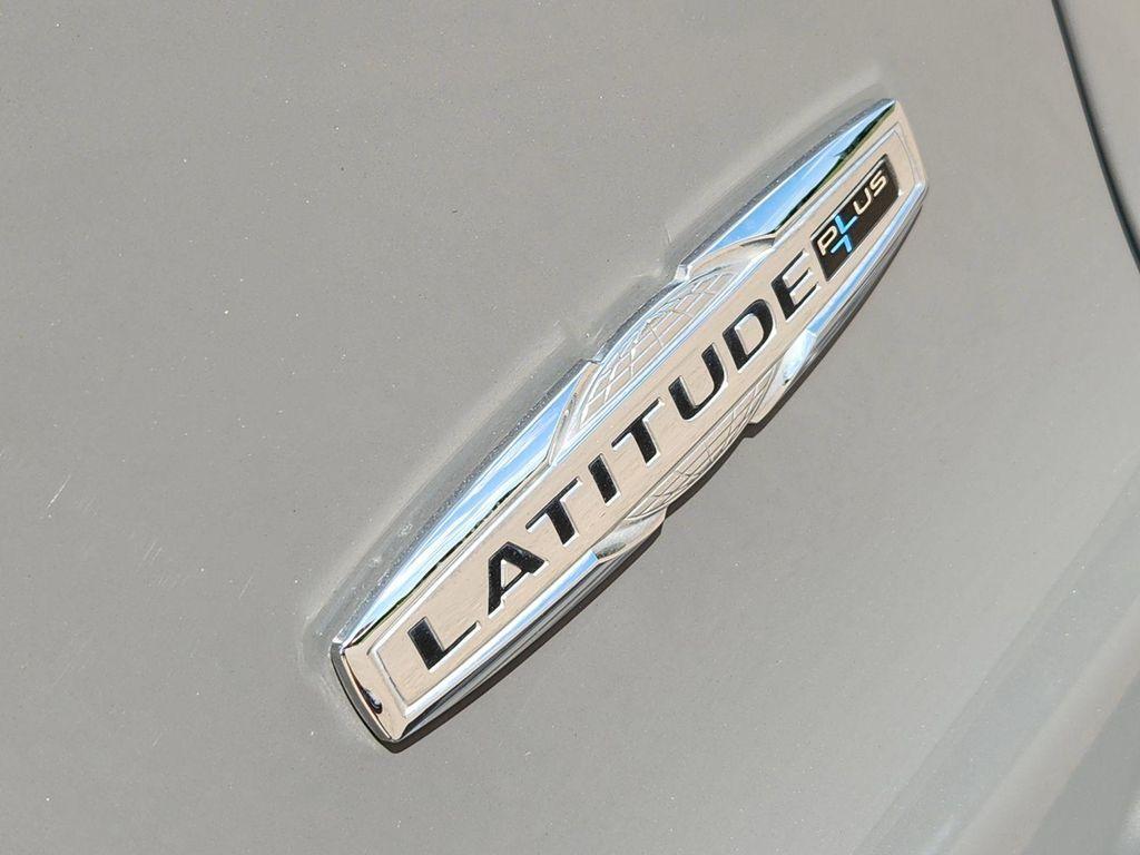 used 2021 Jeep Cherokee car, priced at $14,788