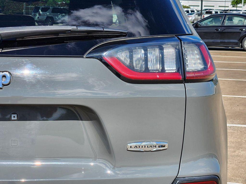 used 2021 Jeep Cherokee car, priced at $14,788