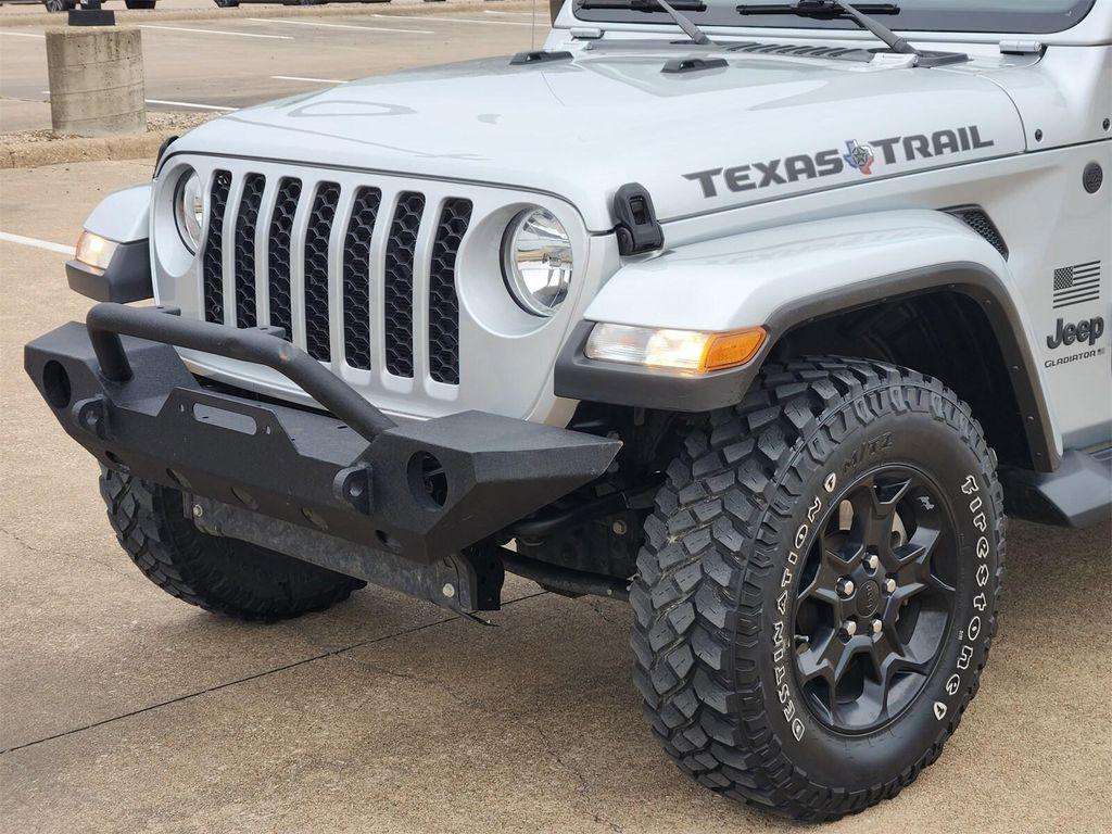 used 2023 Jeep Gladiator car, priced at $31,181