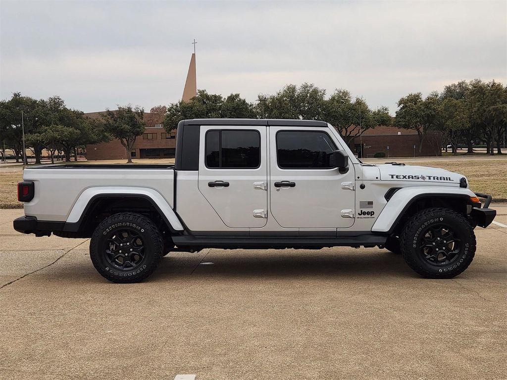 used 2023 Jeep Gladiator car, priced at $31,181