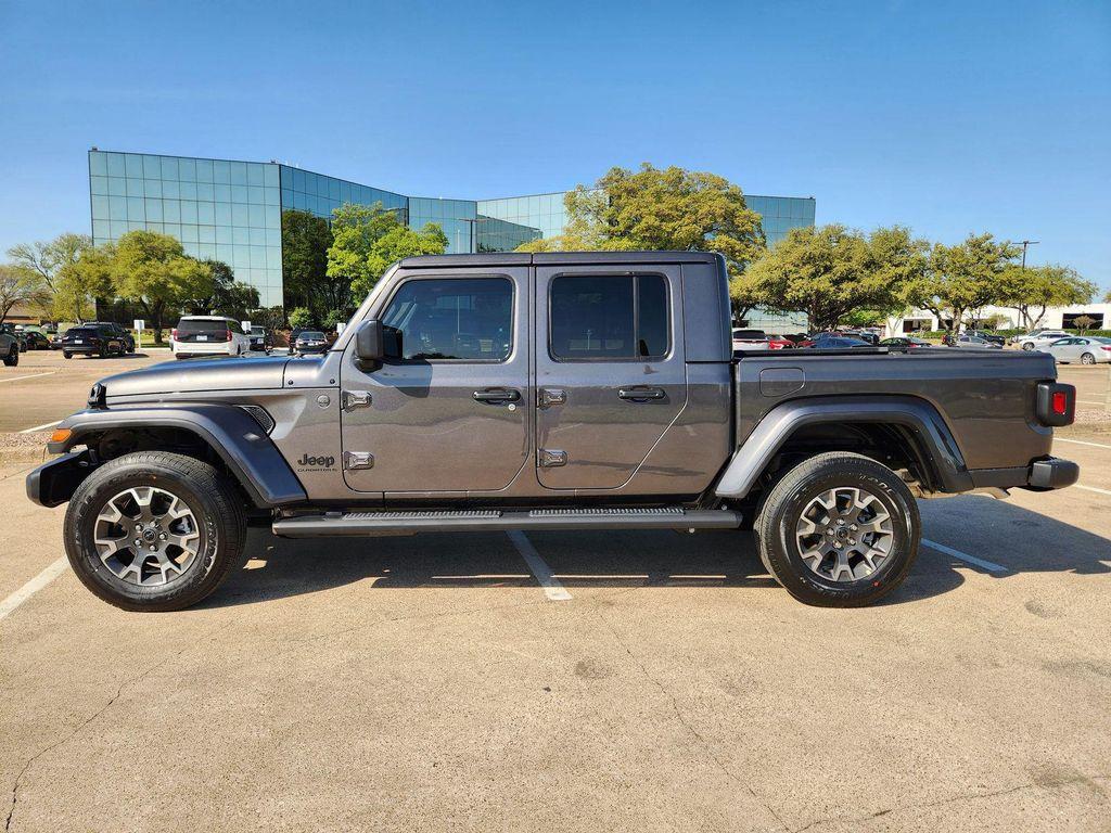new 2026 Jeep Gladiator car, priced at $43,415