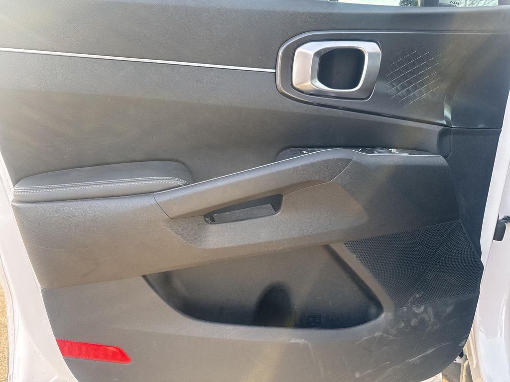 used 2025 Kia Sorento car, priced at $29,699