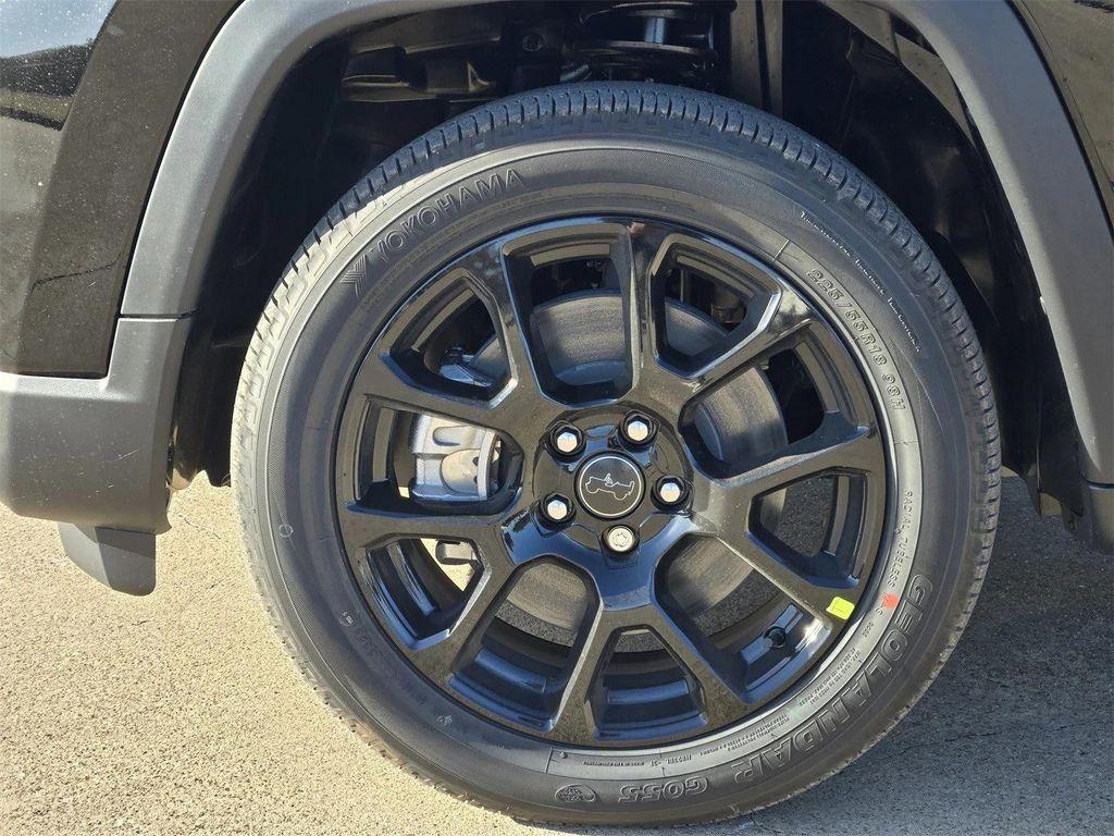 new 2026 Jeep Compass car, priced at $27,399