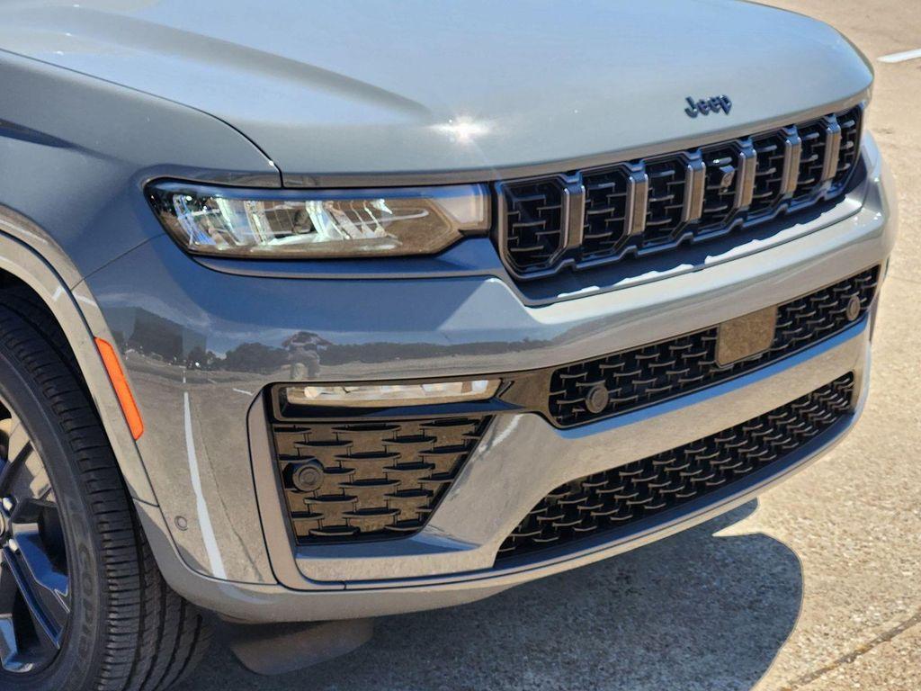 new 2027 Jeep Grand Cherokee car, priced at $55,399