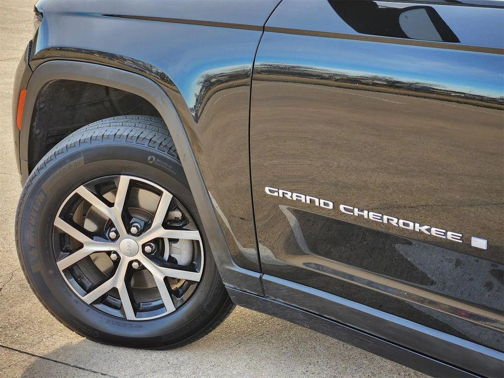 used 2024 Jeep Grand Cherokee L car, priced at $27,504