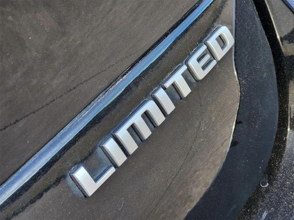 used 2024 Jeep Grand Cherokee L car, priced at $27,504