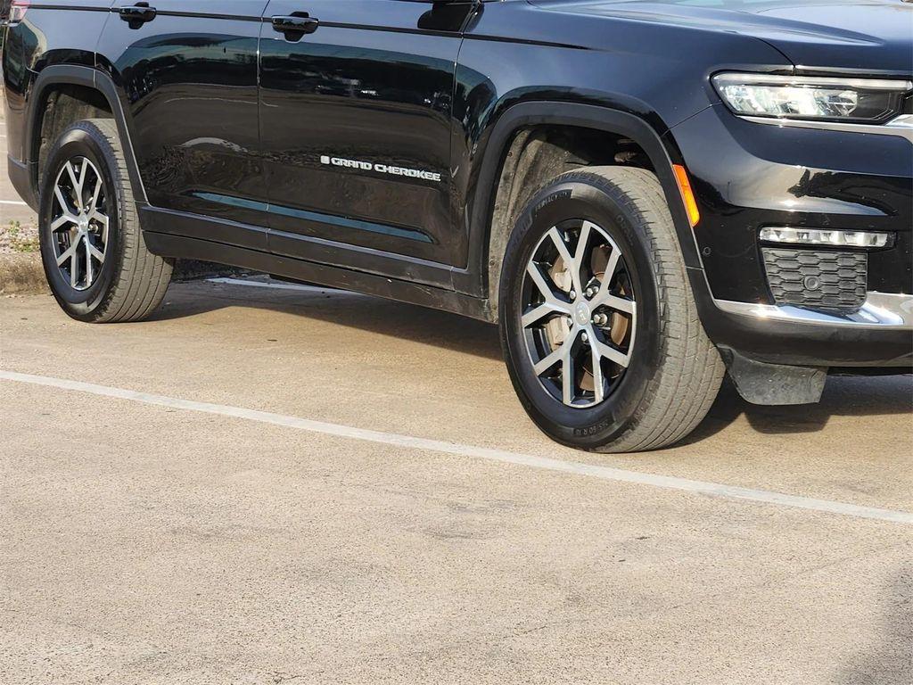 used 2024 Jeep Grand Cherokee L car, priced at $27,504