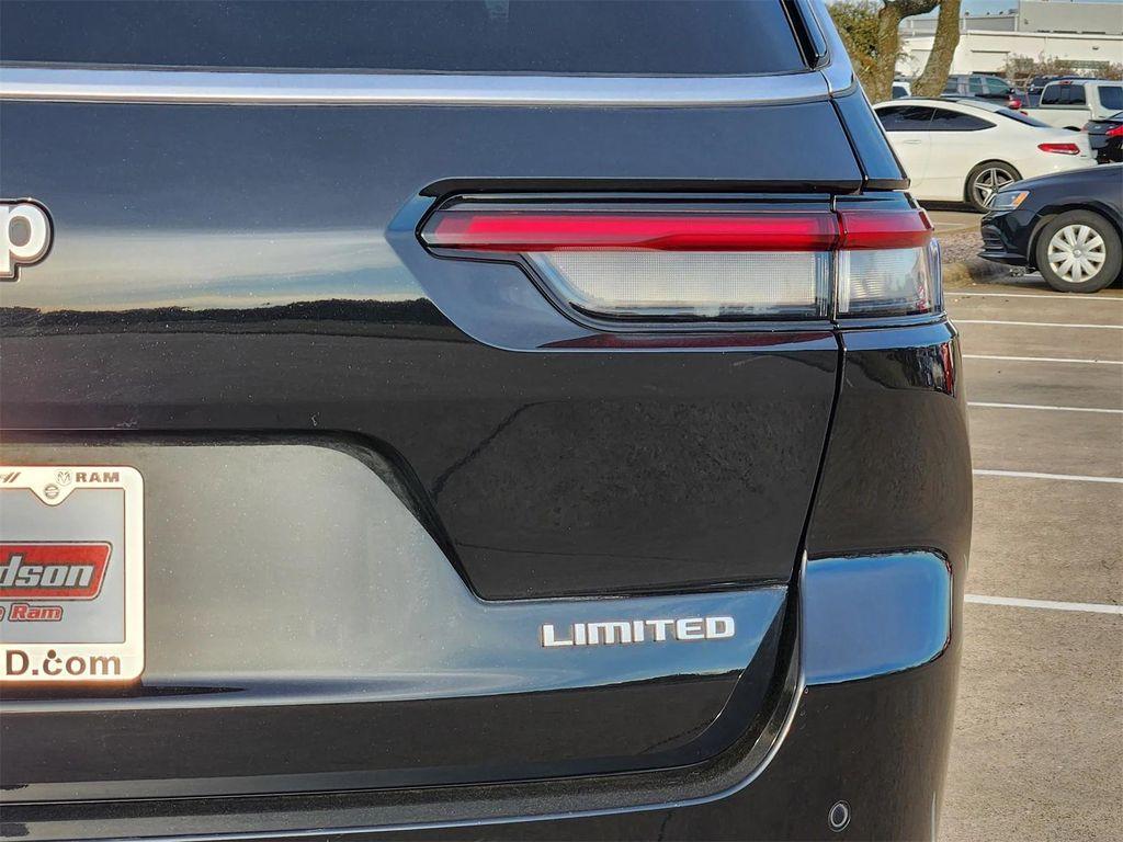 used 2024 Jeep Grand Cherokee L car, priced at $27,504