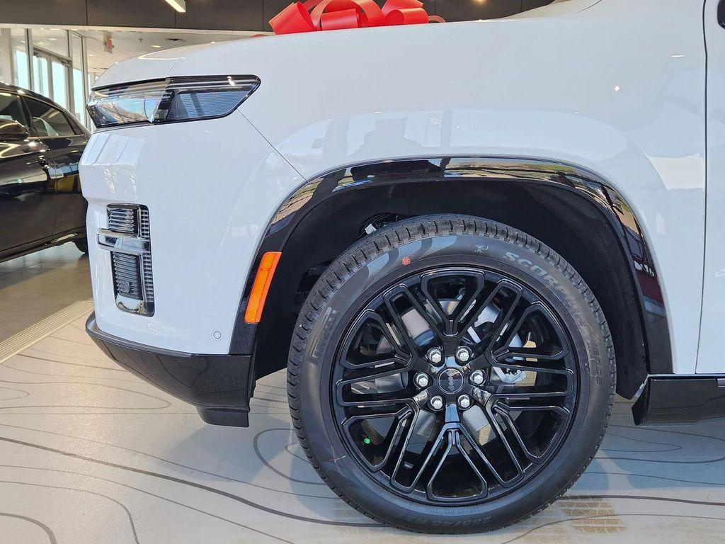 new 2026 Jeep Grand Wagoneer car, priced at $73,612