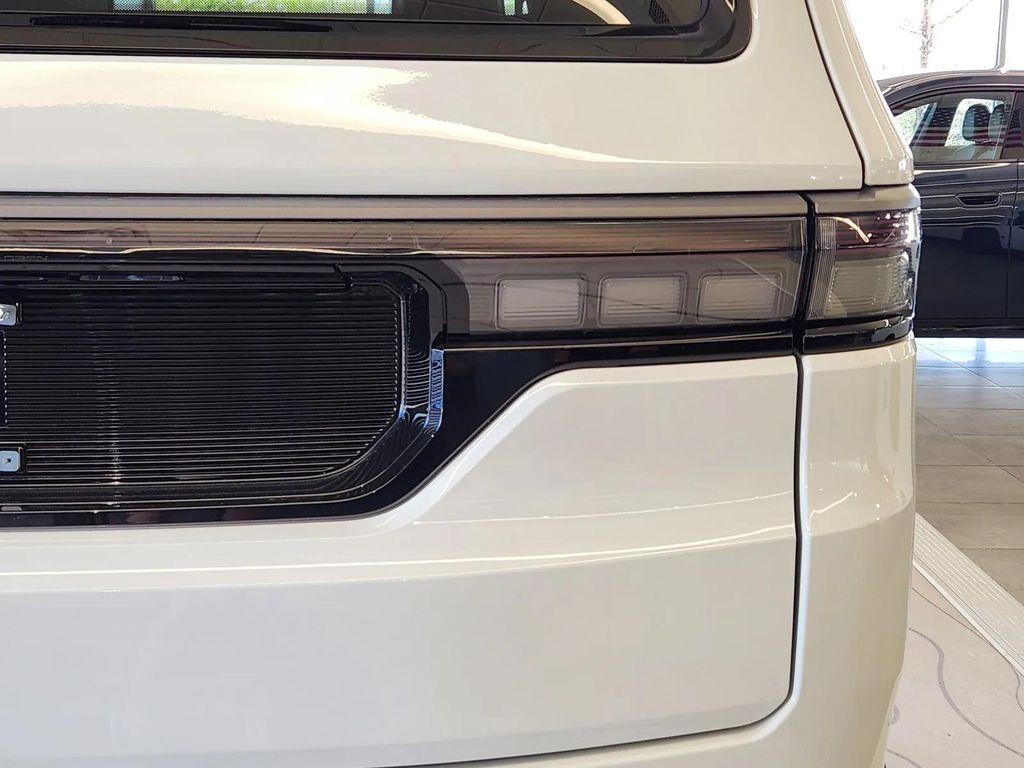 new 2026 Jeep Grand Wagoneer car, priced at $73,612