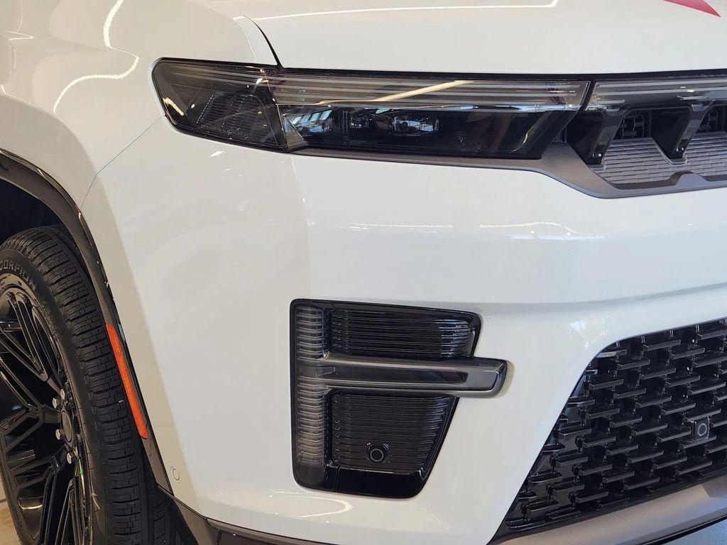 new 2026 Jeep Grand Wagoneer car, priced at $73,612