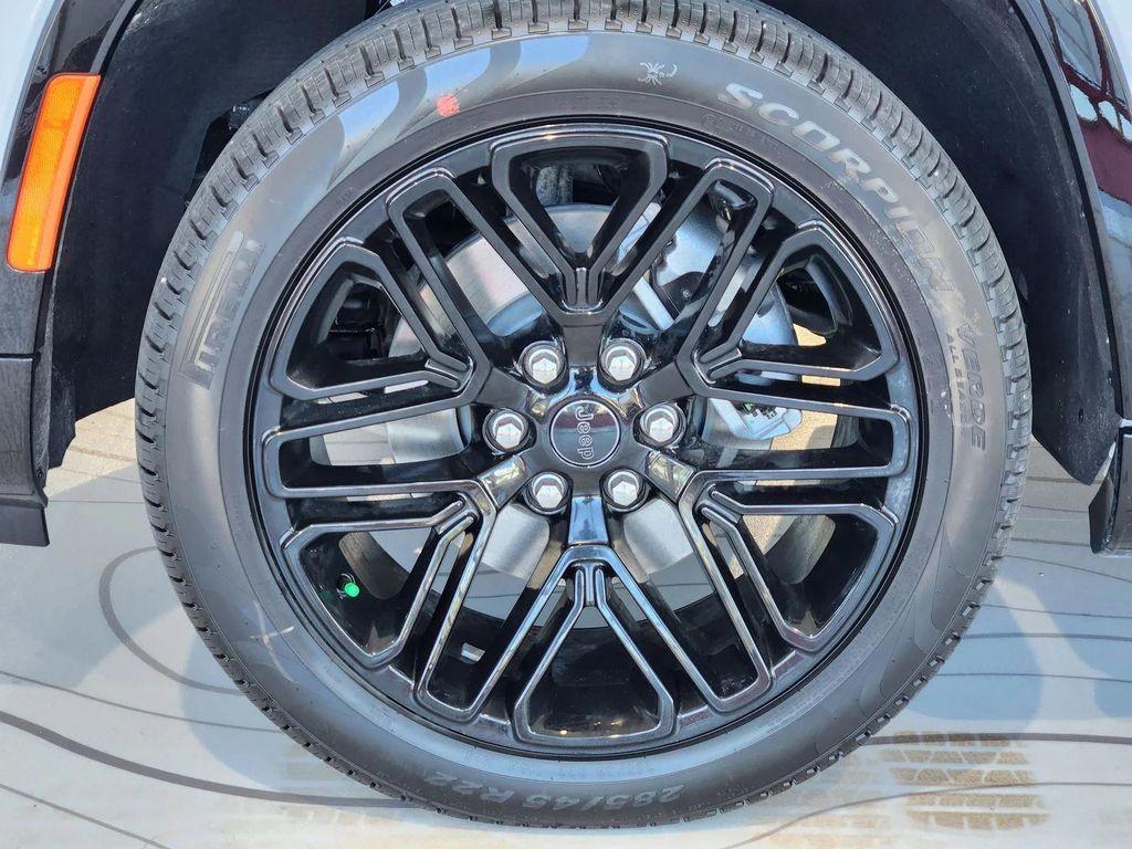 new 2026 Jeep Grand Wagoneer car, priced at $73,612