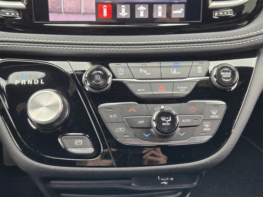 new 2026 Chrysler Pacifica car, priced at $40,399