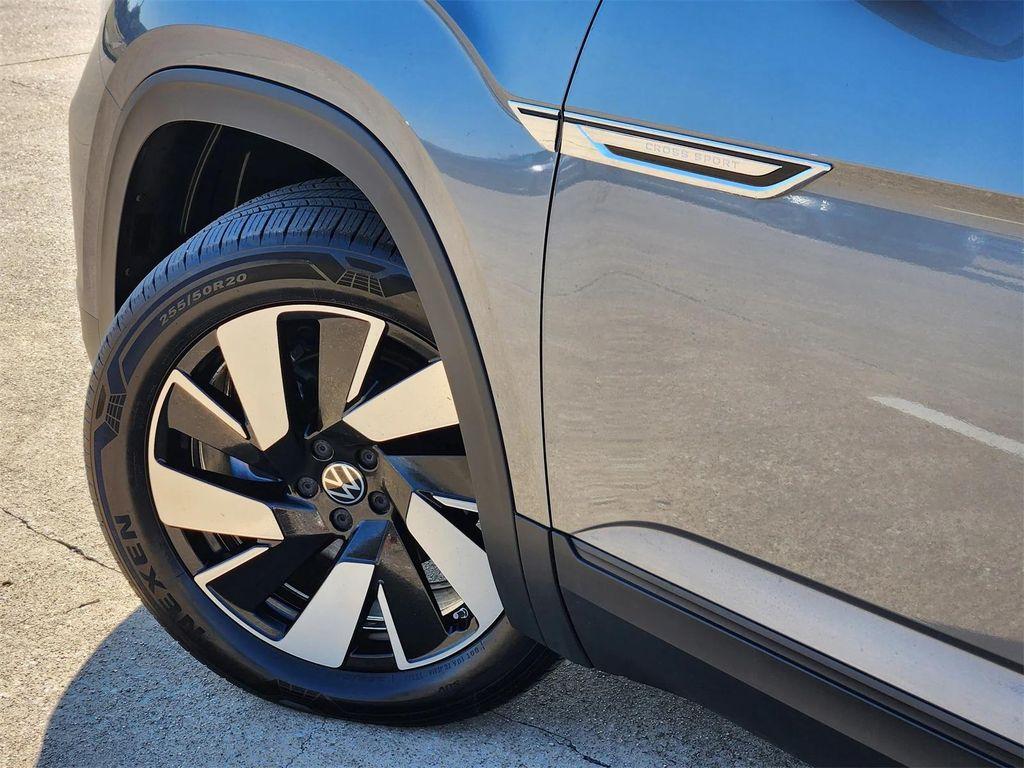 used 2025 Volkswagen Atlas Cross Sport car, priced at $29,326