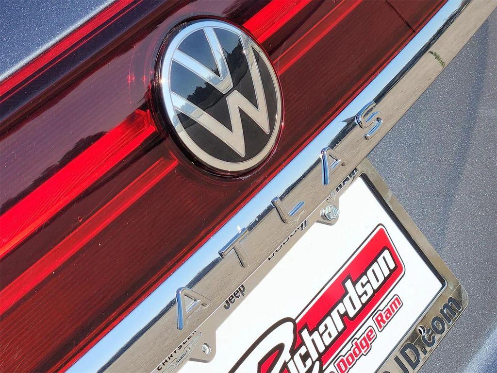 used 2025 Volkswagen Atlas Cross Sport car, priced at $29,326