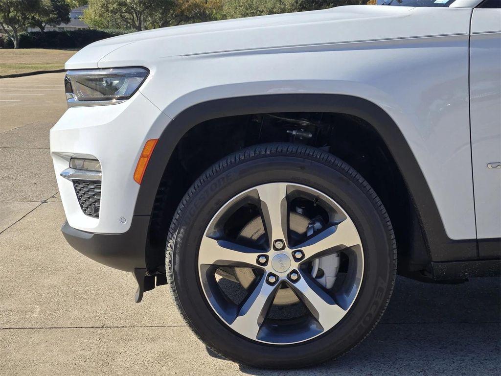 new 2025 Jeep Grand Cherokee car, priced at $45,808