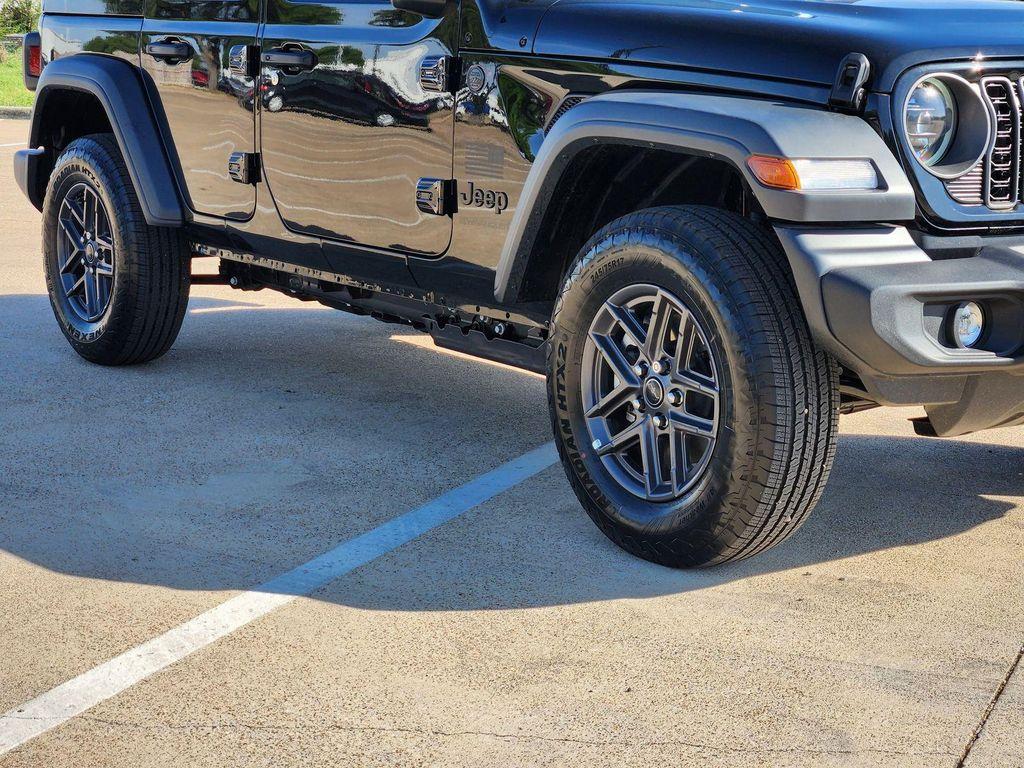 new 2026 Jeep Wrangler car, priced at $40,289