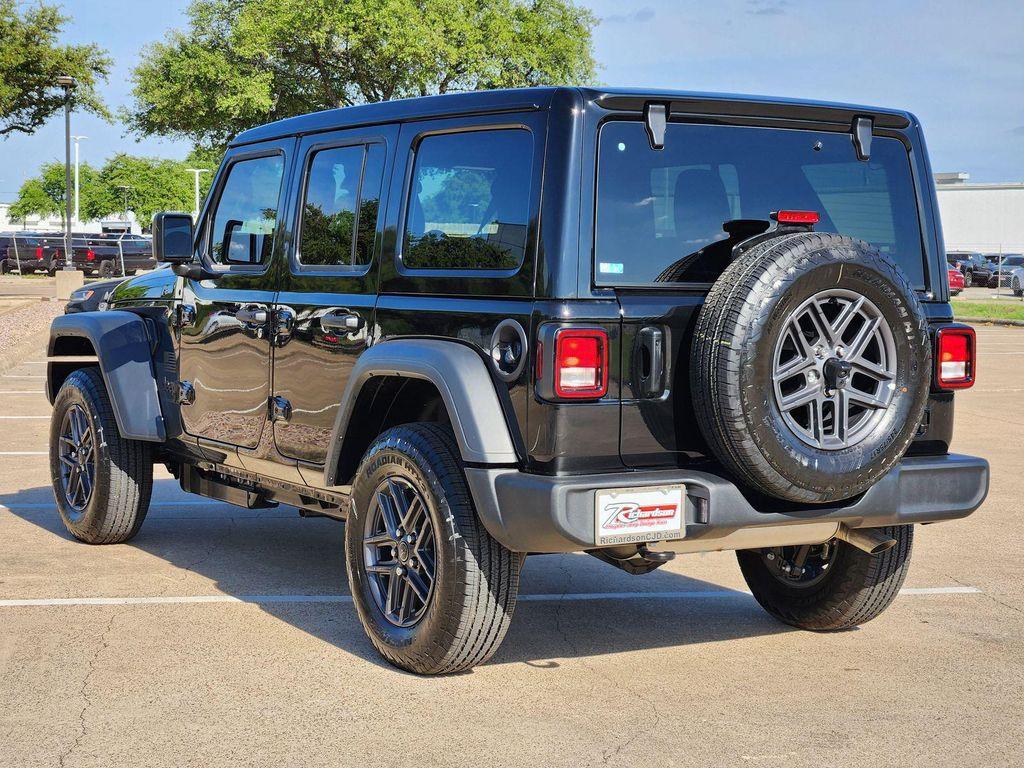 new 2026 Jeep Wrangler car, priced at $40,289