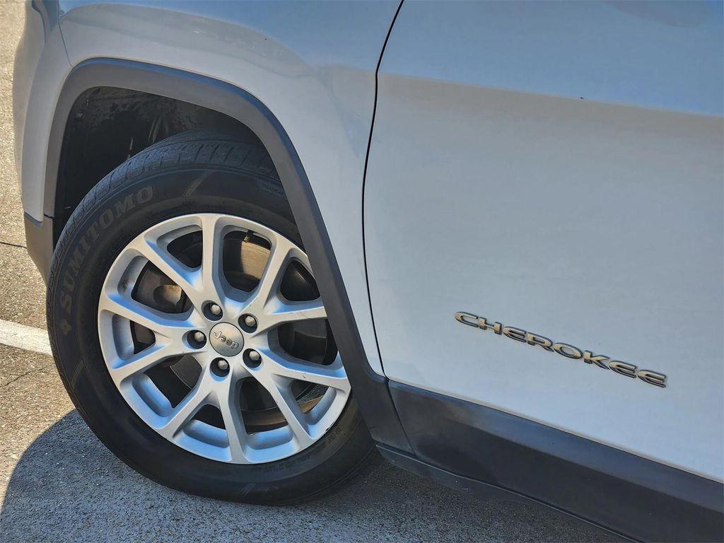 used 2016 Jeep Cherokee car, priced at $9,767