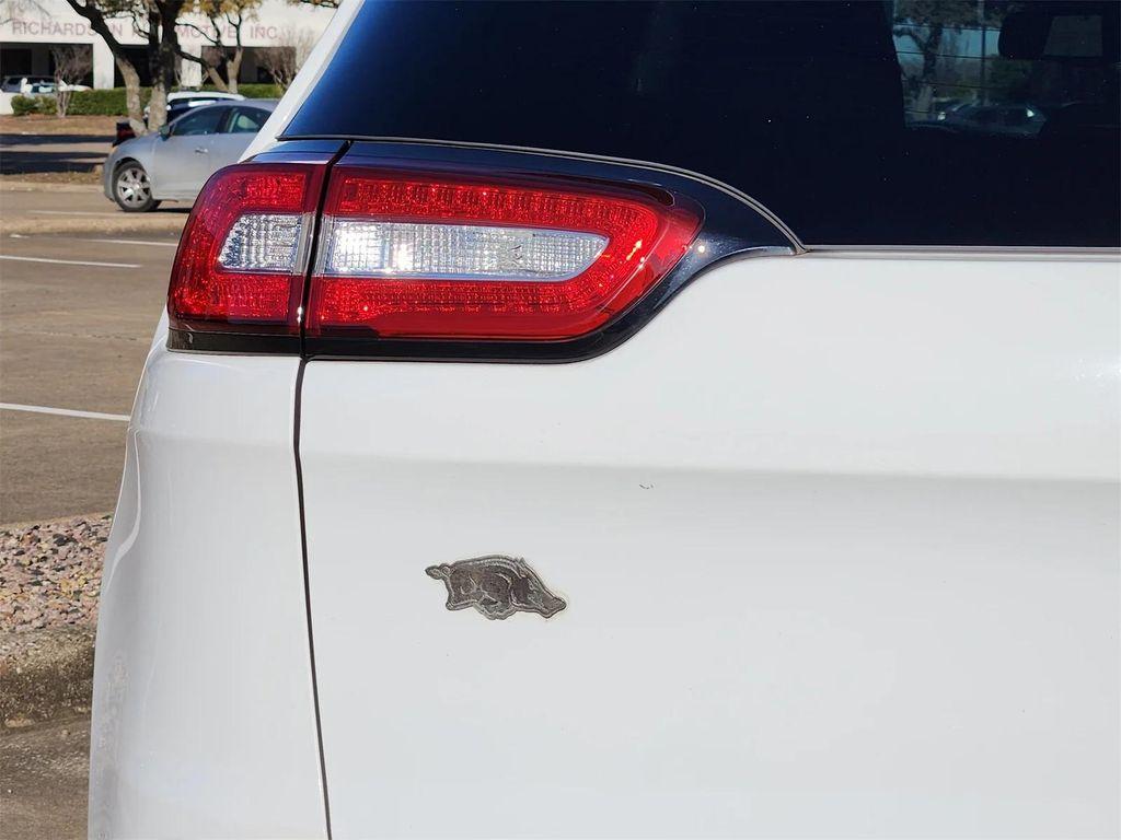 used 2016 Jeep Cherokee car, priced at $9,767