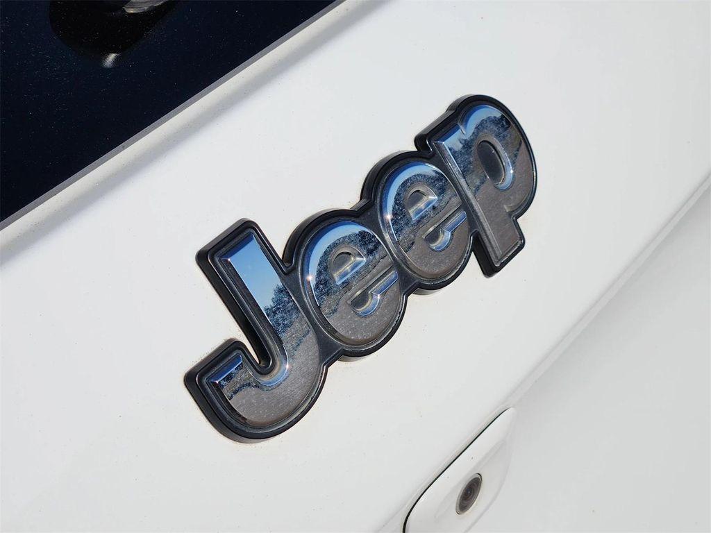 used 2016 Jeep Cherokee car, priced at $9,767