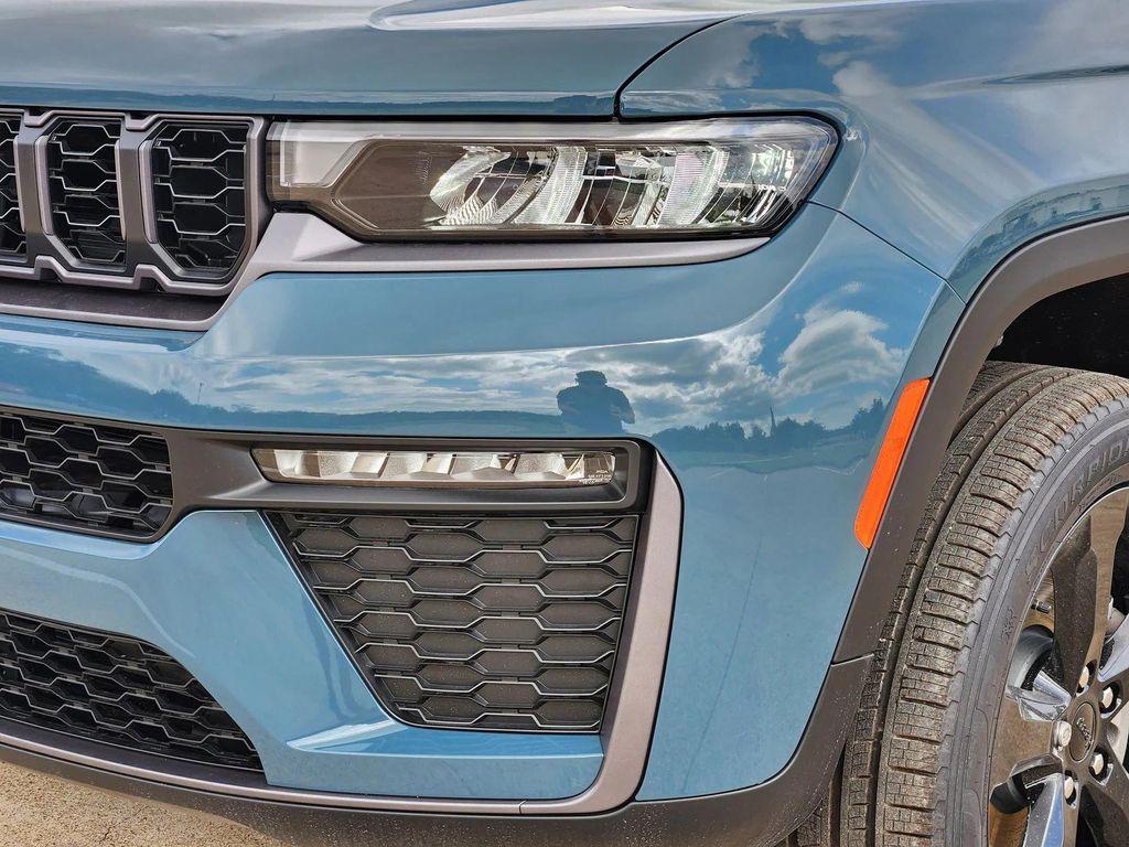 new 2026 Jeep Grand Cherokee L car, priced at $43,354