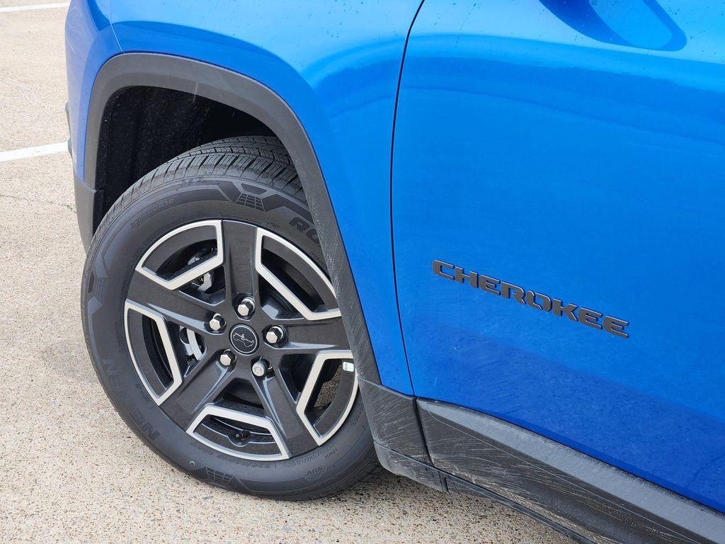 new 2026 Jeep Cherokee car, priced at $37,860