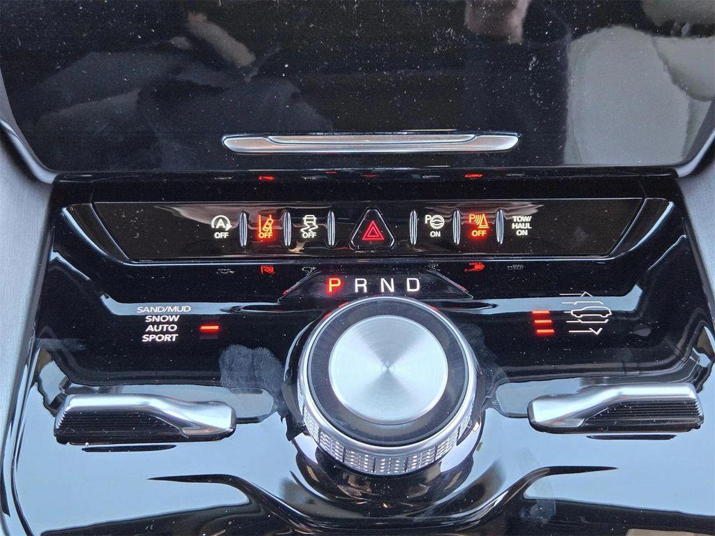 new 2025 Jeep Wagoneer L car, priced at $72,274